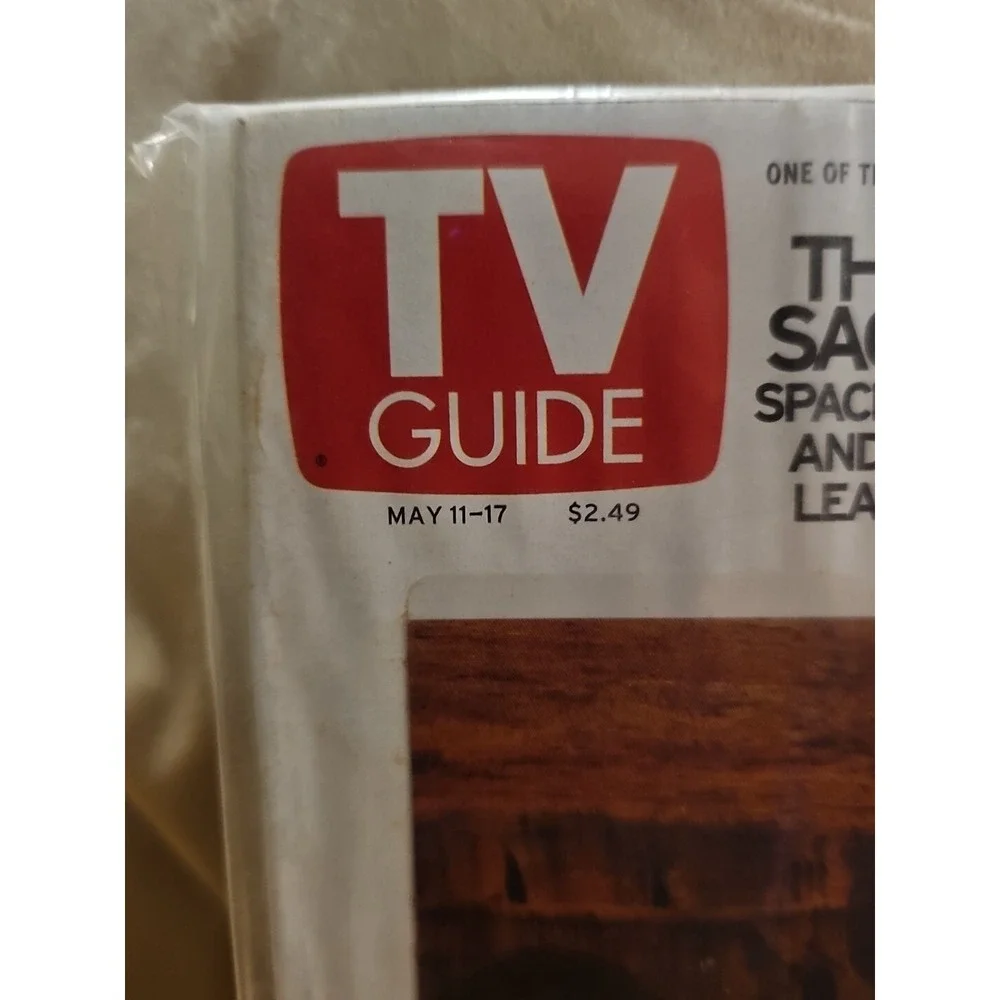 TV‎ Guide Magazine 5x7, #19 Star Wars The Dark Slide, Ep II 3-D May 11-17, 2002